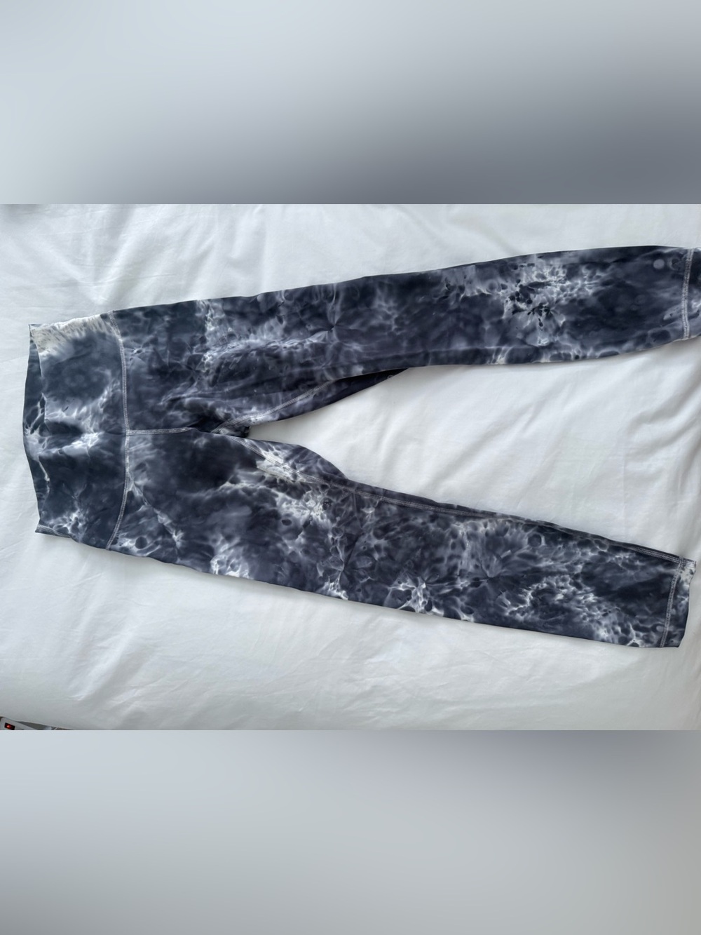 Lululemon tie-dye Wunder Under leggings